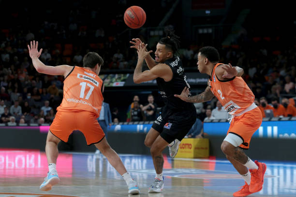 升联赛竞争 升联赛竞争