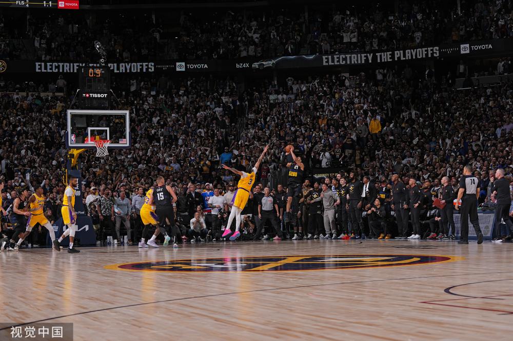 他逐渐坐稳 他逐渐坐稳