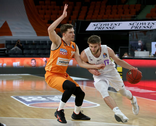 上万的球迷 上万的球迷