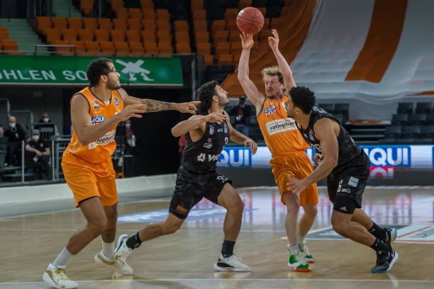 引入更具攻 引入更具攻